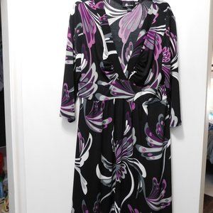 Ladies long sleeved dress
